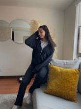 Cargar imagen en el visor de la galería, Set Must Collection Negro